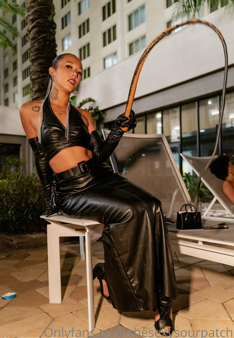 バレーボール オンリーファンズ ポルノ 写真