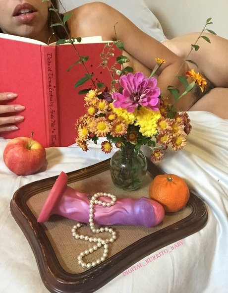 背が高くて巨乳のOnlyFans ベスト 画像