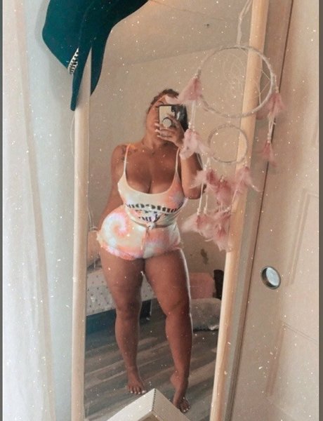 goddessgypsy777 ホット女優 画像