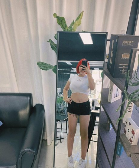 kimikopretty free セクシーなスター 写真