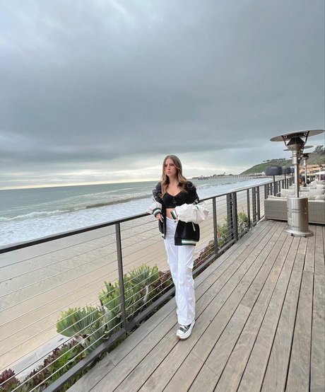 熟女乱交OnlyFans セクシーヌード ギャラリー