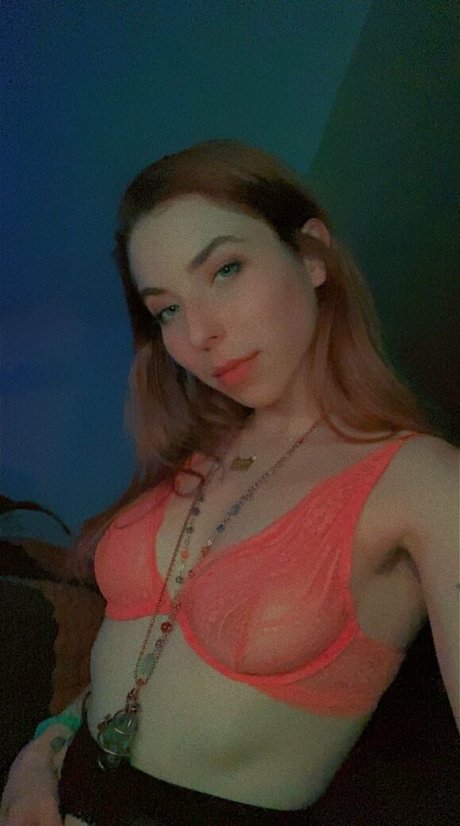 毛深いアジア人オンリーファンズ セクシーヌード 画像