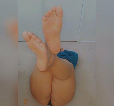 足フェチオンリーファンズ ポルノグラフィック 写真