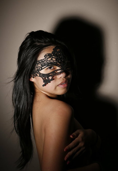 痩せたアジア人ティーン OnlyFans セックス 画像