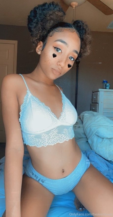 Heavenbaee セックスモデル 写真