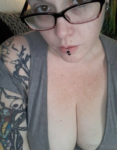 小さなオンリーファンズ えろた 写真