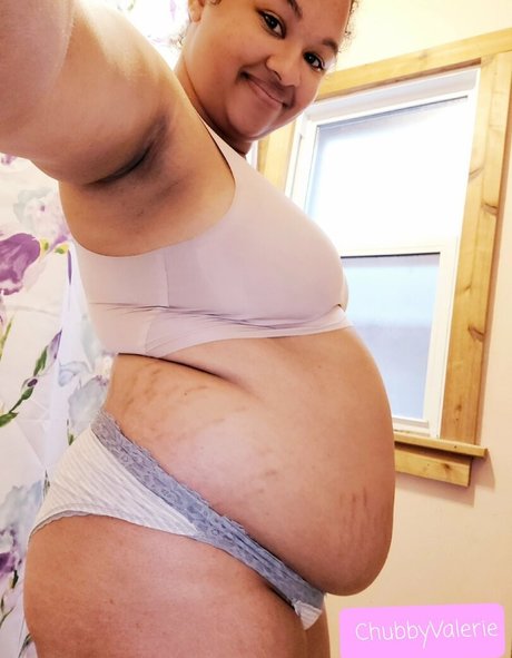 chubbyvalerie セックススター 写真