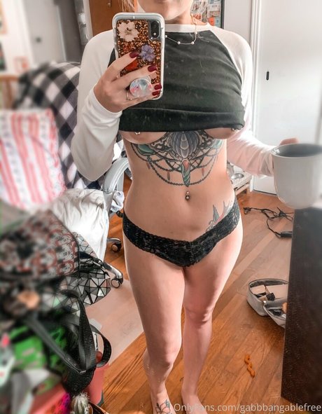 gabbbangablefree エロティックなポルノスター 写真