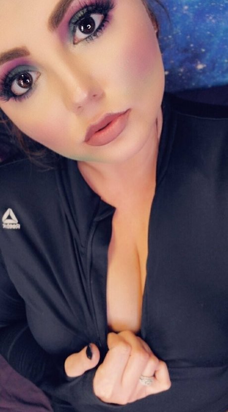 曲線美のクーガーOnlyFans アダルト無料 画像