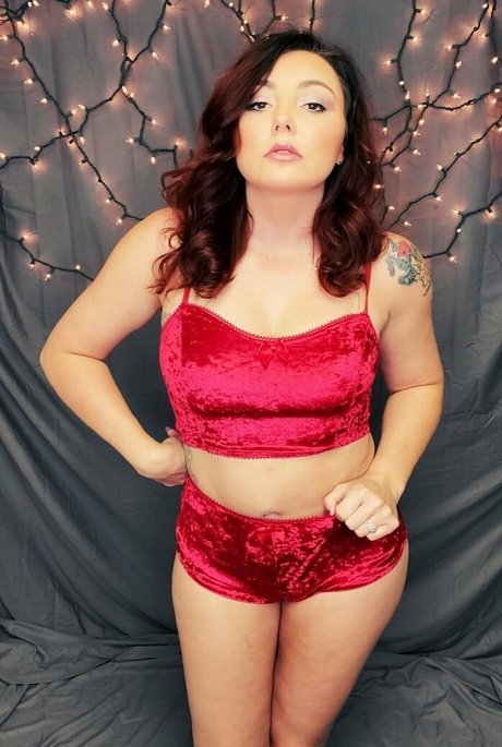 小人ヌードオンリーファンズ ホットxxx 写真