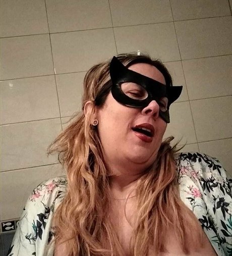 ladycurvy46 ホット女優 ギャラリー