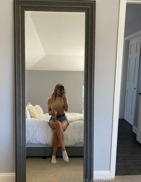 allisonrose ポルノスター 写真