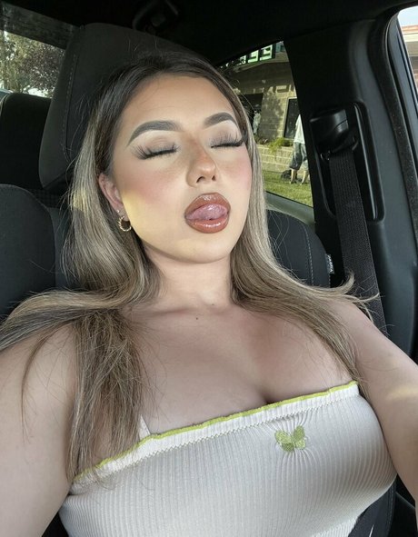 Mysticaldreamgyal 完璧なモデル アーカイブ