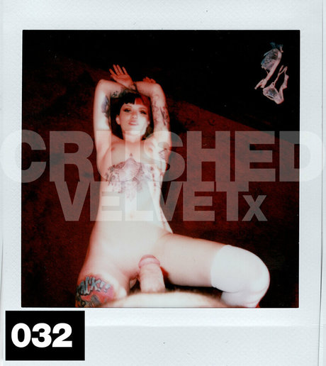 アジアン・エボニー・オンリーファンズ ホットxxx 写真