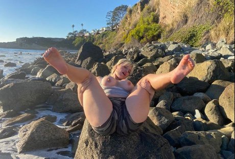 Charlotte Olivia ポルノモデル 画像