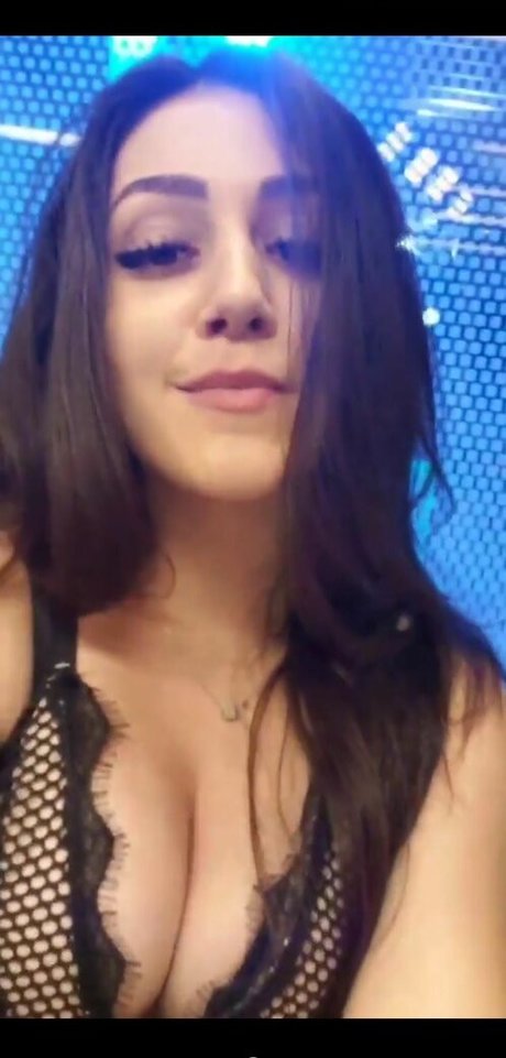 Carolzinha 独占モデル 写真