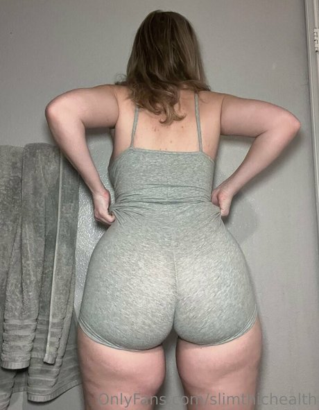 Slimthichealth アートモデル 写真