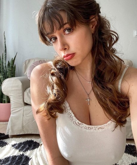 Zanah Marie かわいいポルノスター 写真