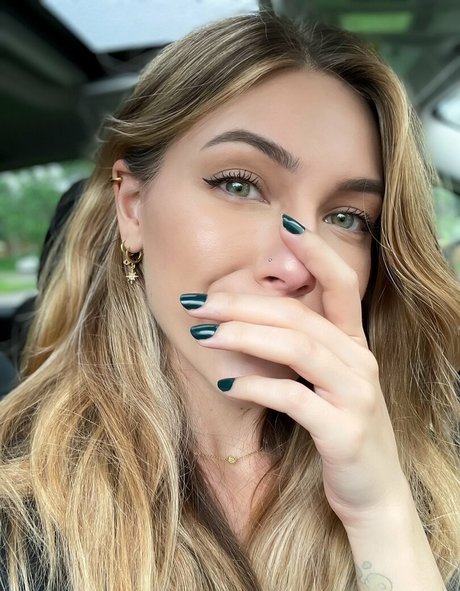 ティーンランジェリーOnlyFans xxx 写真