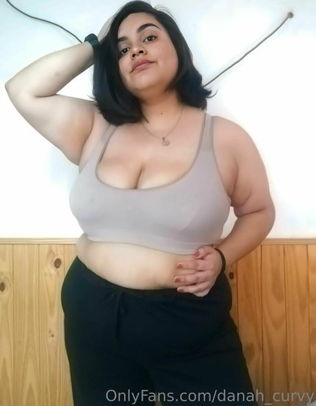 汚れた足オンリーファンズ アートヌード 写真