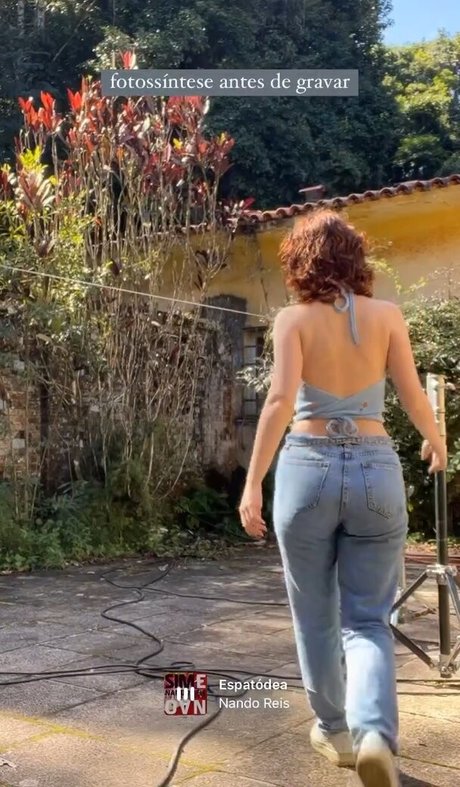 巨乳の黒人女性オンリーファンズ ホットポルノ 写真