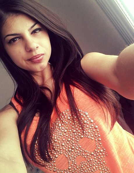 ラテン系ティーンオンリーファンズ 無料エロ 画像