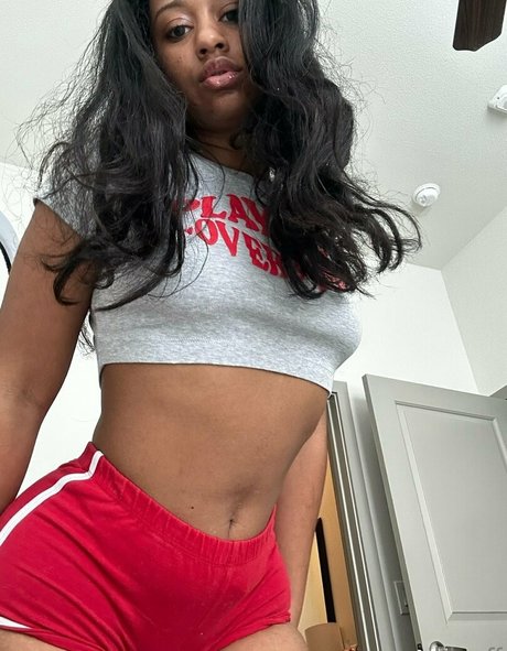 ヘンタイオンリーファンズ 美しいポルノ 写真