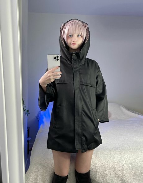 かわいいシーメールオンリーファンズ エロチック ギャラリー