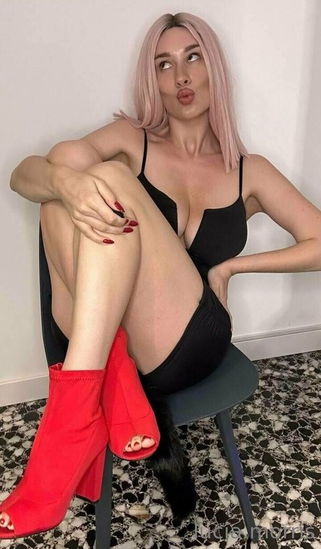 lucia morris ポルノスター 美しい 写真