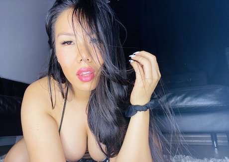 ティーンシーメールオンリーファンズ 美しい裸 写真