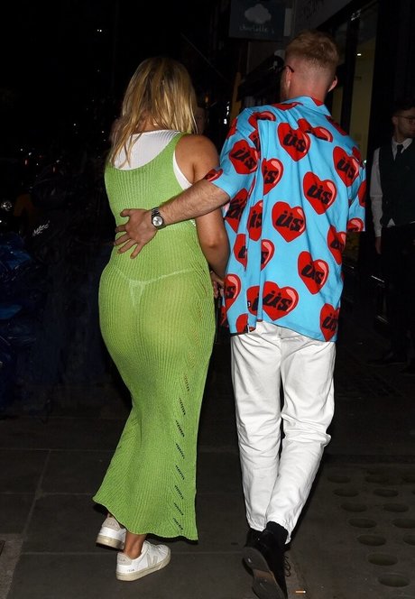 ブルネットのPOV OnlyFans アダルト ギャラリー