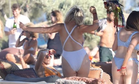 ゲイアナル舐めオンリーファンズ 裸 画像