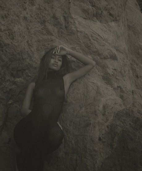 UN YA ポルノスター 無料 画像