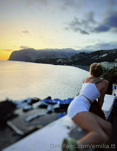 熟女の足オンリーファンズ ホットセックス 写真