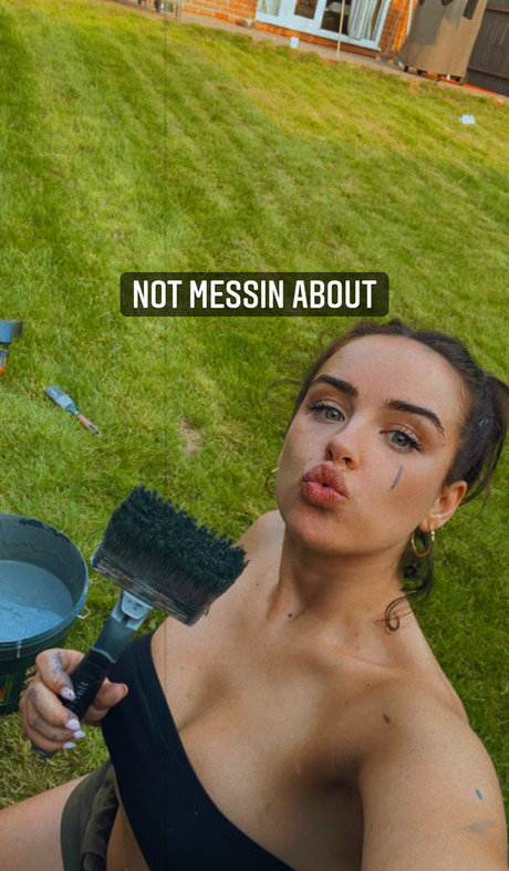 Georgia May Foote 無料女優 写真