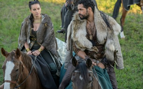 Georgia May Foote アートモデル 写真