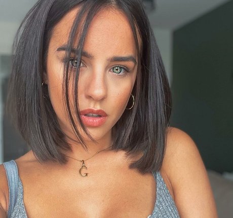 Georgia May Foote ヌードモデル ギャラリー