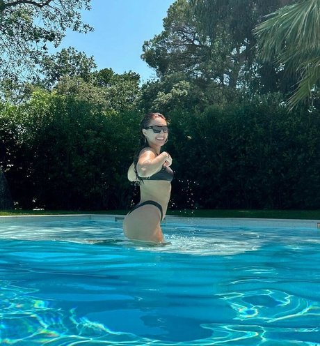 Francia Raisa 完璧なスター 画像