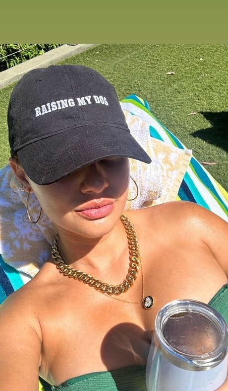 アジア人のティーンの足 オンリーファンズ 無料アダルト 画像