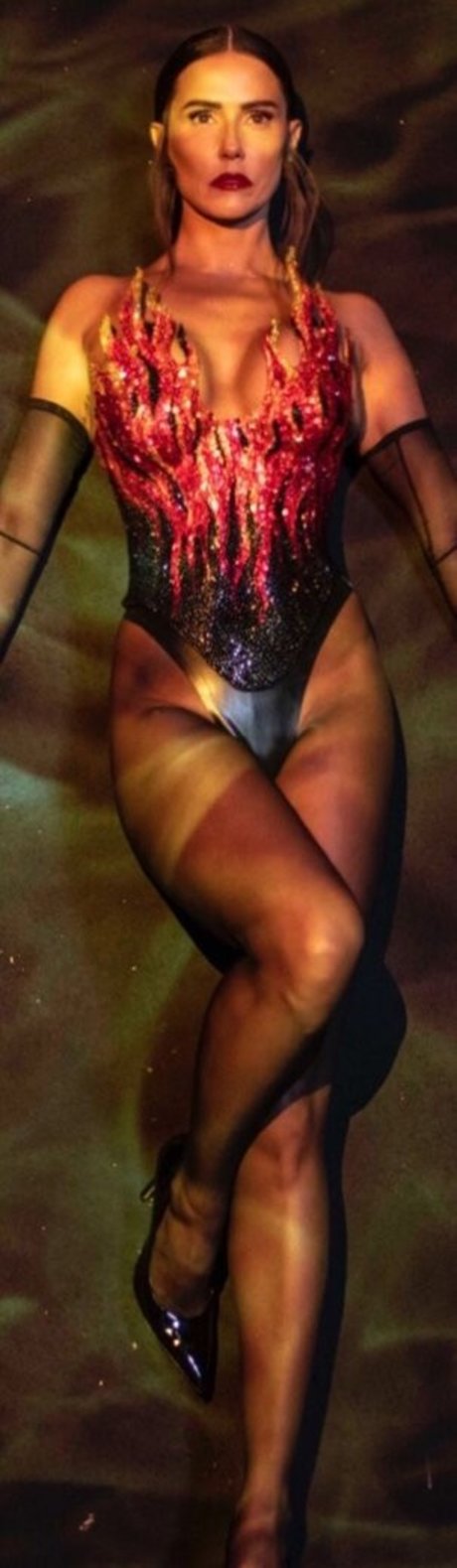 Deborah Secco スター 裸 ギャラリー