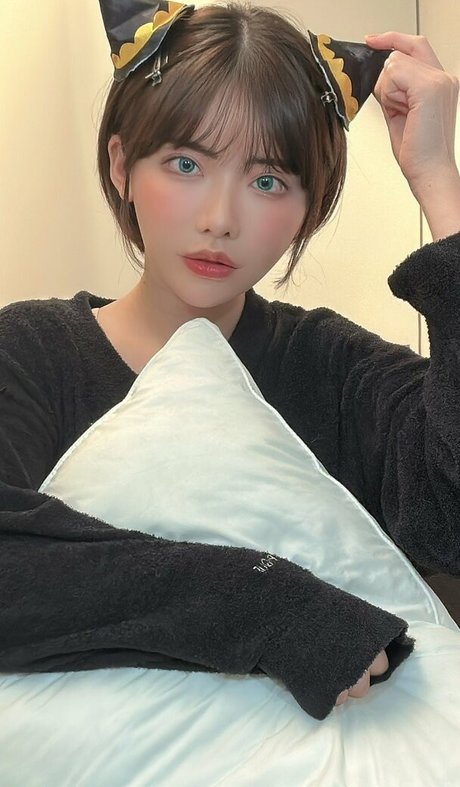 黒猫のOnlyFans ヌード ギャラリー