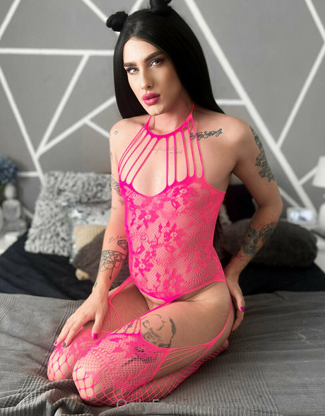 paulamnr23 裸モデル ギャラリー