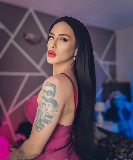 paulamnr23 ポルノスター ホット 写真