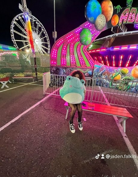 ポニーテールオンリーファンズ パーフェクト 写真