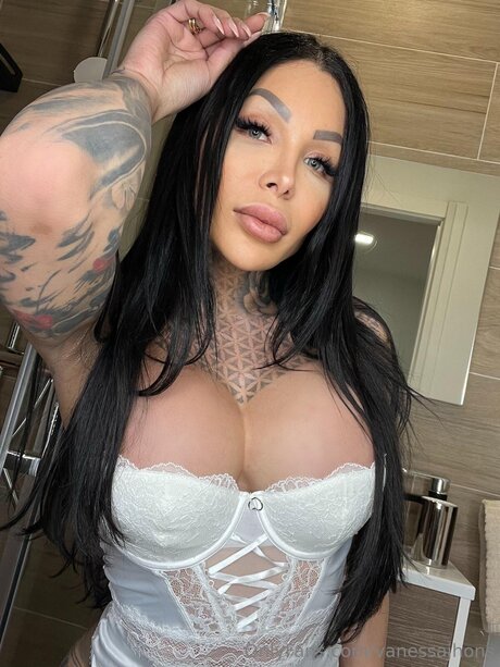 ブルネットのPOV OnlyFans 無料セクシー 写真