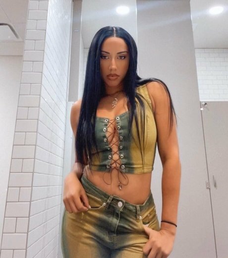 ティーントランスオンリーファン 無料 写真