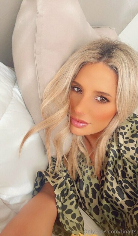 tina ts ポルノスター 画像