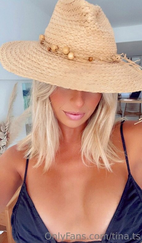 かわいいティーンのオンリーファンズ xxx 写真