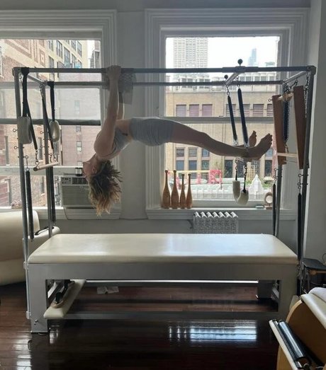 ジムガールズオンリーファンズ エロチック 画像