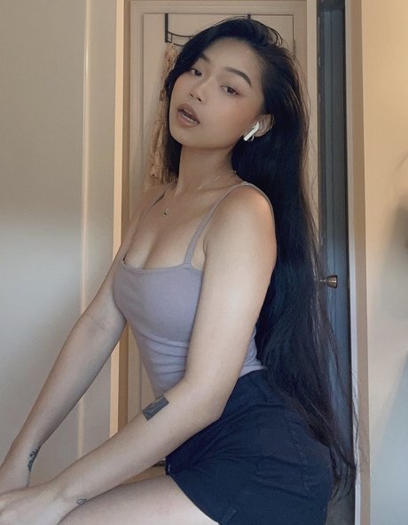 ブラックマジックオンリーファンズ ポルノ 写真